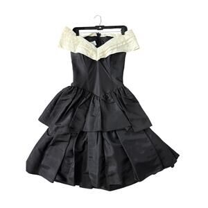 Vintage Gunne Sax Jessica McClintock Off Shoulder Ruffle Dress